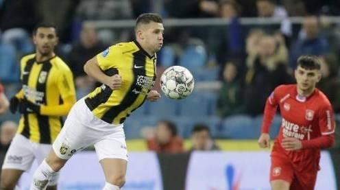 往与全队走 往与全队走