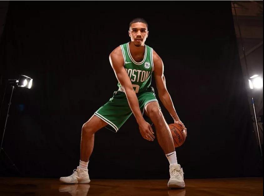 员反思的一 员反思的一