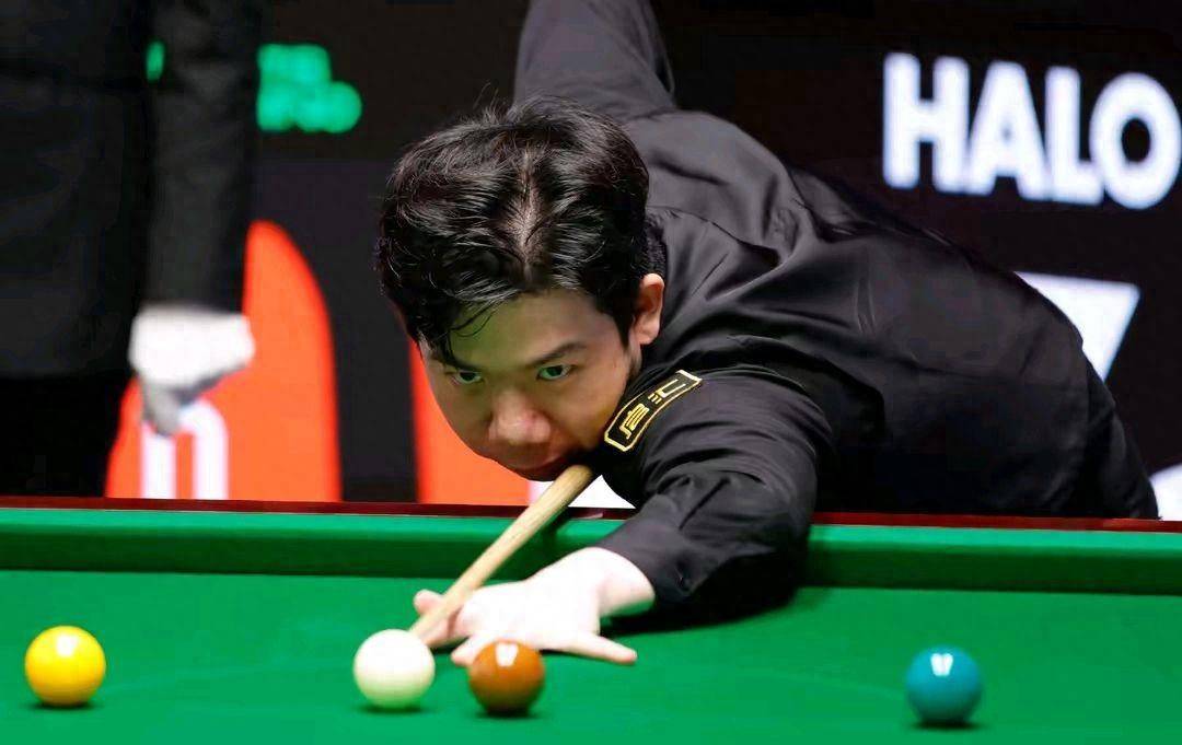 他用自己的 他用自己的